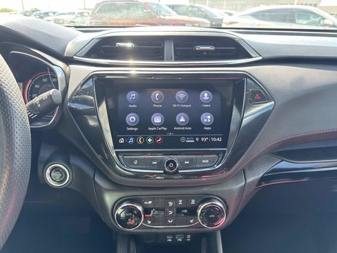 Used 2023 Chevrolet TrailBlazer RS w/ Sun and Liftgate Package FWD image 25