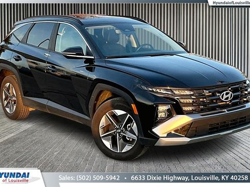 Certified 2025 Hyundai Tucson SEL image 1