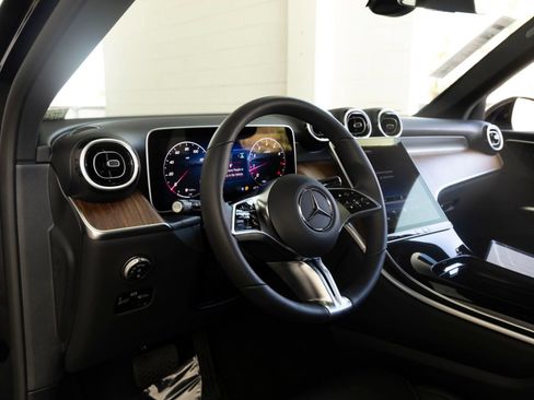 Certified 2026 Mercedes-Benz GLC 300 4MATIC image 15