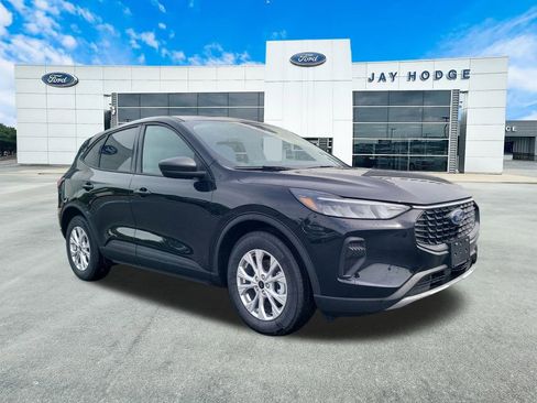 New 2025 Ford Escape Active w/ Active Premium Tech Pack image 1