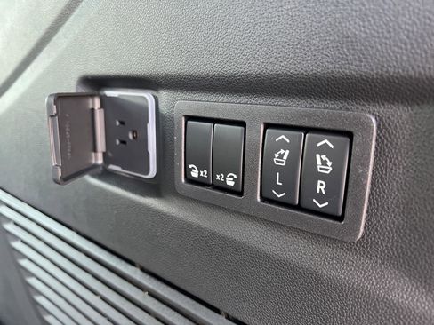 New 2026 GMC Yukon Denali w/ Sun & Power Step Package image 53