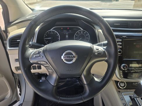 Used 2019 Nissan Murano SV image 12