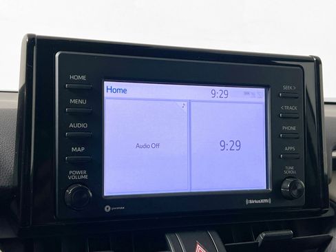Used 2021 Toyota RAV4 XLE w/ Convenience Package FWD image 28