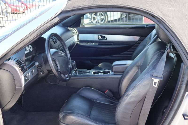 Used 2004 Ford Thunderbird RWD image 11