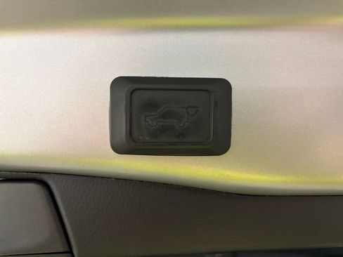 Used 2021 Toyota RAV4 XSE image 26