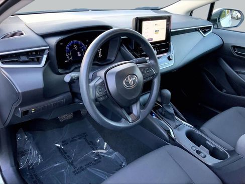 Used 2026 Toyota Corolla LE FWD image 14