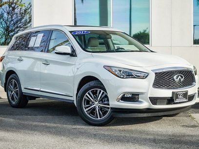 Used 2017 INFINITI QX60 FWD w/ Premium Package