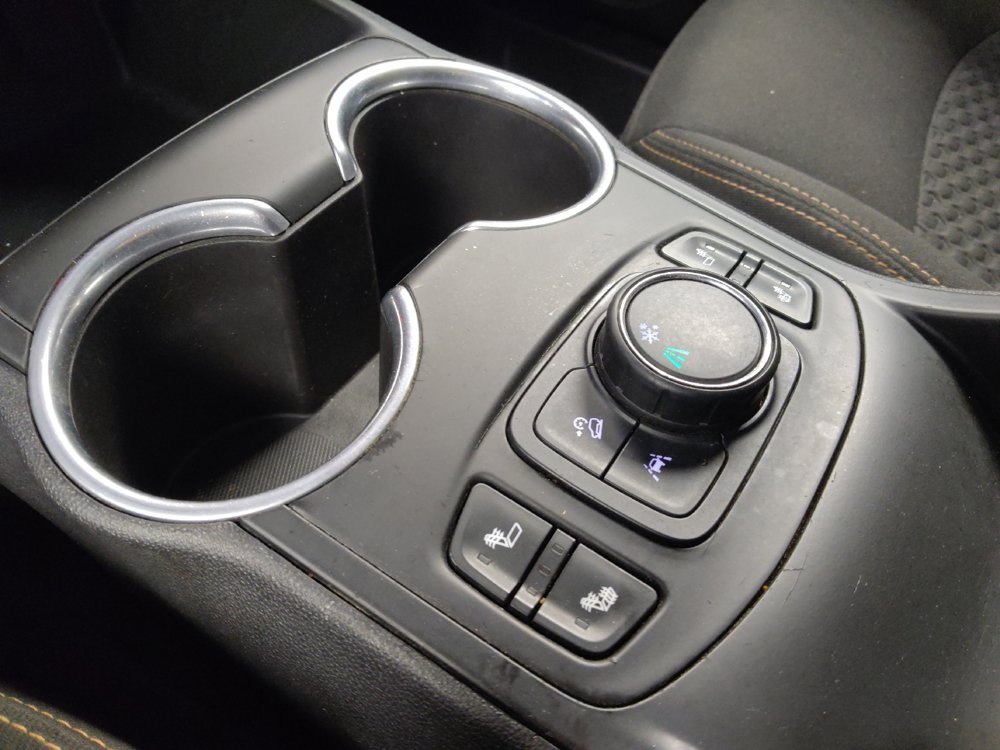 Used 2021 GMC Terrain SLE w/ Driver Convenience Package FWD image 26