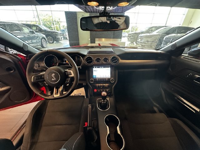 Used 2018 Ford Mustang Shelby GT350 w/ Electronics Package RWD image 3