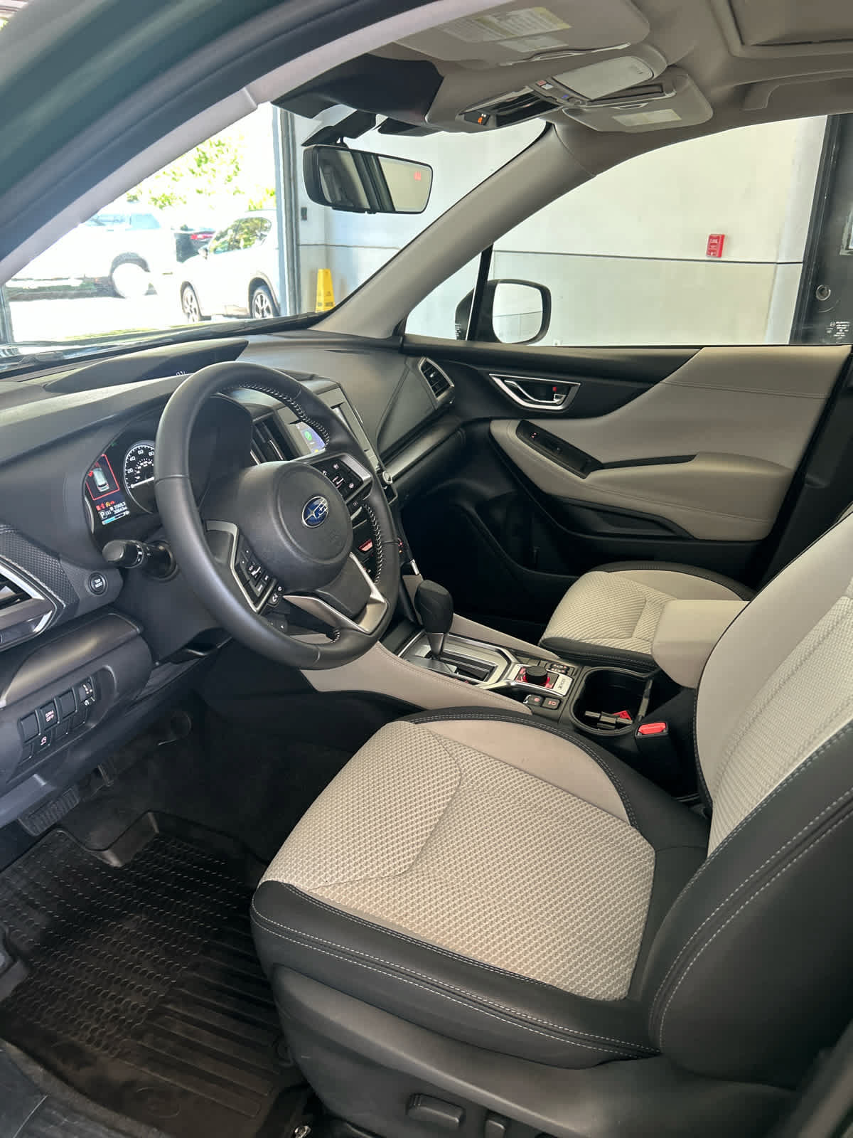 Used 2024 Subaru Forester Premium AWD/4WD image 13