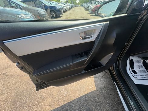 Used 2016 Toyota Corolla LE FWD image 12
