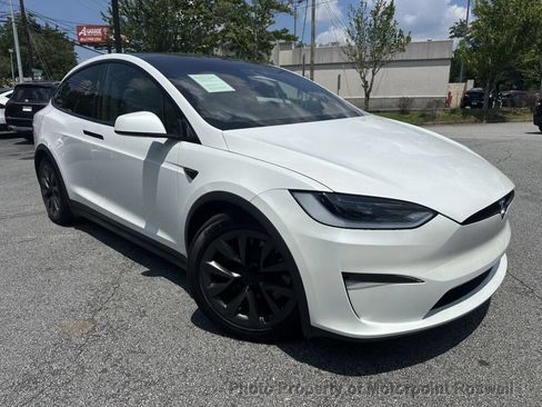 Used 2024 Tesla Model X AWD/4WD image 4