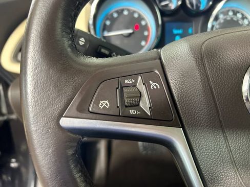 Used 2013 Buick Verano FWD image 16