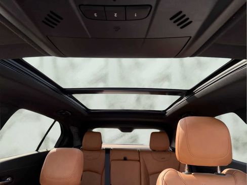 Certified 2025 Cadillac XT4 Sport AWD/4WD image 21