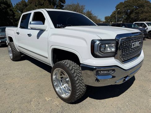 Used 2018 GMC Sierra 1500 SLT w/ SLT Premium Package AWD/4WD image 10