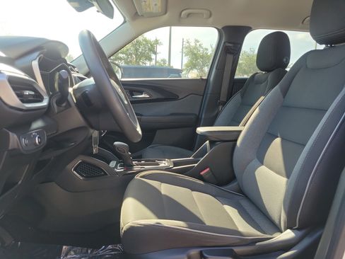Used 2021 Chevrolet TrailBlazer LS FWD image 13