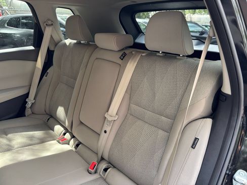 Used 2025 Nissan Rogue SV FWD image 33