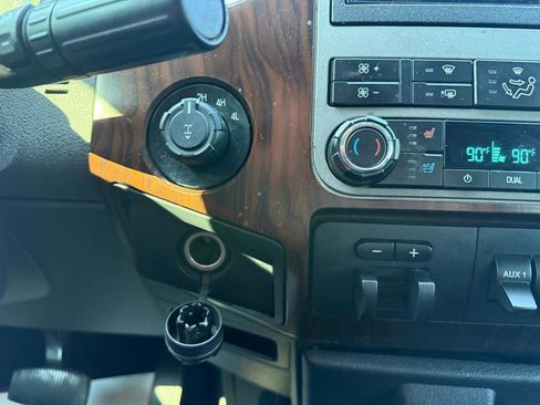 Used 2012 Ford F350 Lariat w/ Chrome Pkg AWD/4WD image 34