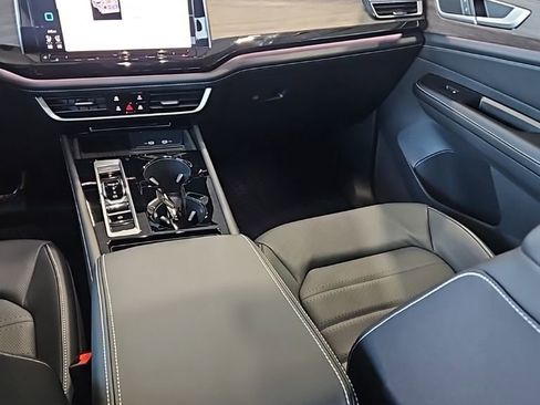 New 2026 Volkswagen Atlas SEL AWD/4WD image 25