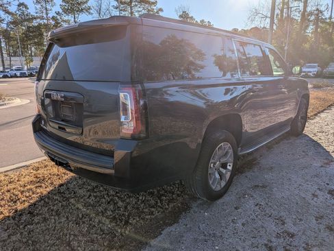 Used 2016 GMC Yukon XL SLT w/ Open Road Package image 2