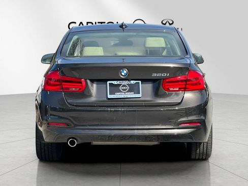 Used 2018 BMW 320i Sedan image 4