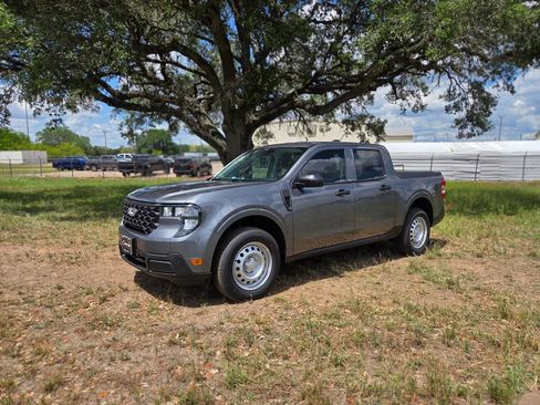 New 2026 Ford Maverick XL w/ Equipment Group 101A image 8