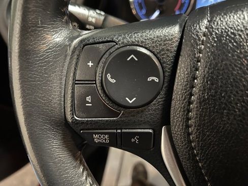 Used 2019 Toyota Corolla L image 29