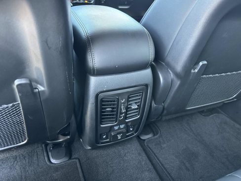 Used 2022 Dodge Durango GT image 17