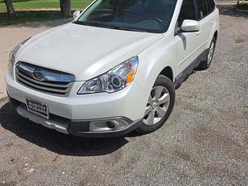 Used 2012 Subaru Outback 3.6R Limited AWD/4WD image 7