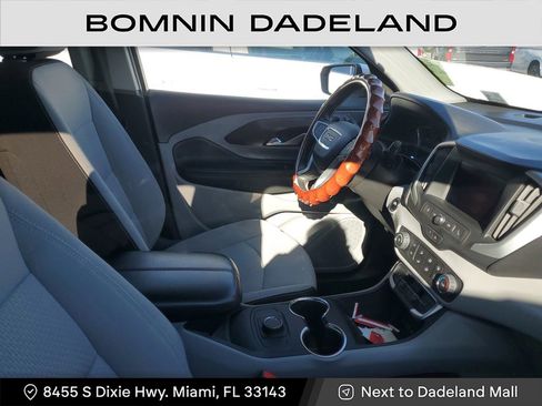 Used 2022 GMC Terrain SLE image 13