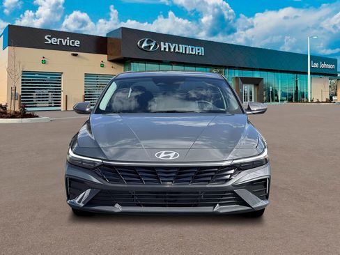 New 2026 Hyundai Elantra Hybrid FWD image 12