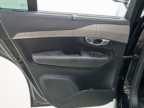 Certified 2023 Volvo XC90 B6 Ultimate w/ Protection Package Premier AWD/4WD image 19