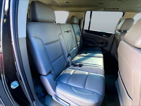 Used 2017 GMC Yukon XL SLT w/ Premium Edition RWD image 20
