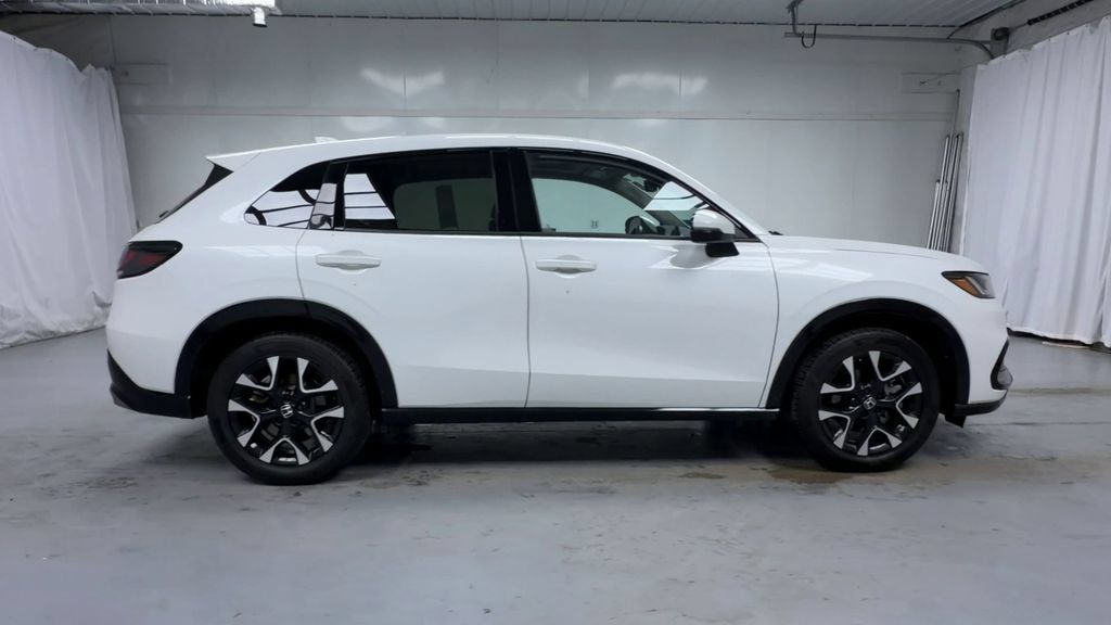 Certified 2026 Honda HR-V EX-L image 9