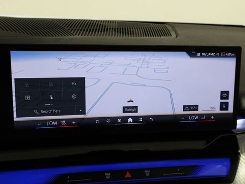 Used 2024 BMW i5 eDrive40i w/ M Sport Package image 41