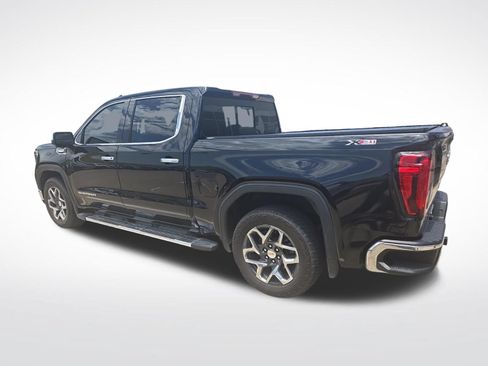 Used 2024 GMC Sierra 1500 SLT AWD/4WD image 18