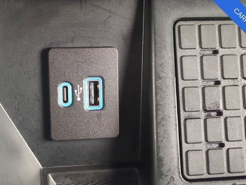 Used 2023 Ford F150 Platinum w/ Equipment Group 701A High image 36