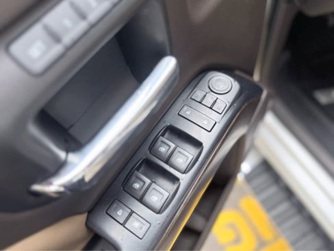 Used 2017 GMC Sierra 3500 Denali image 14