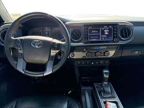 Used 2021 Toyota Tacoma TRD Sport w/ Technology Package RWD image 9