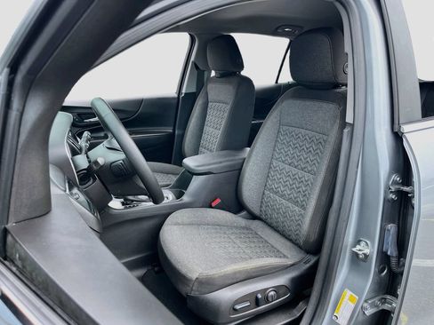 Used 2024 Chevrolet Equinox LT FWD image 21