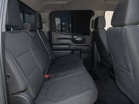Used 2021 Chevrolet Silverado 1500 LT RWD image 40