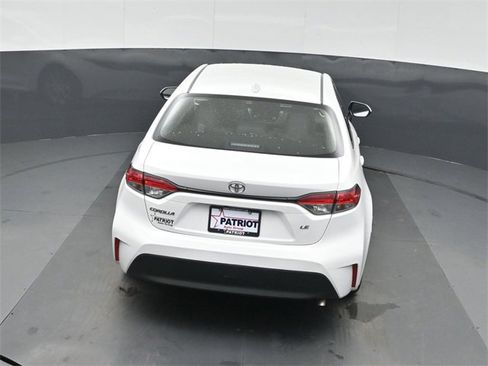 Used 2025 Toyota Corolla LE image 33