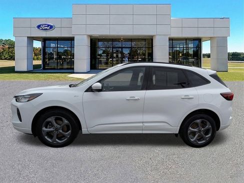 Certified 2023 Ford Escape ST-Line Select w/ Tech Pack #2 image 7