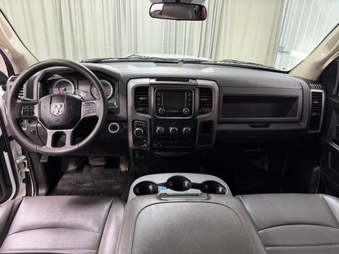 Used 2019 RAM 1500 Tradesman w/ Chrome Appearance Group AWD/4WD image 11