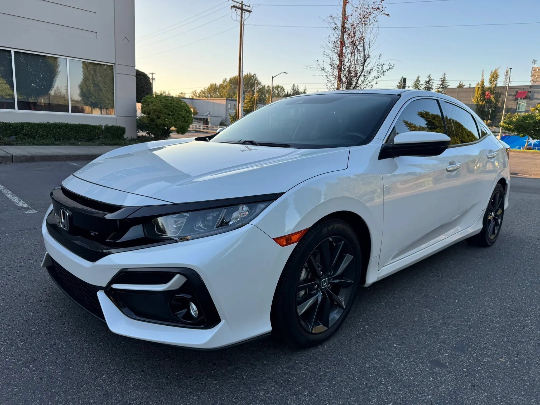 Used 2020 Honda Civic EX image 4