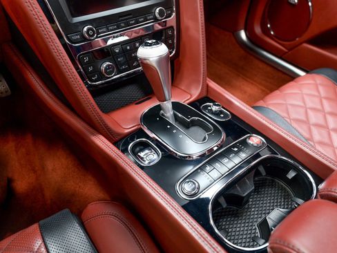 Used 2017 Bentley Flying Spur S W12 AWD/4WD image 87