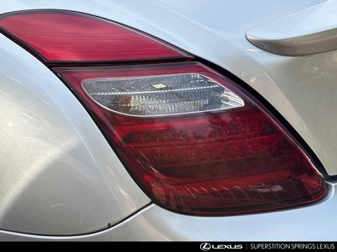 Used 2006 Lexus SC 430 Convertible image 9