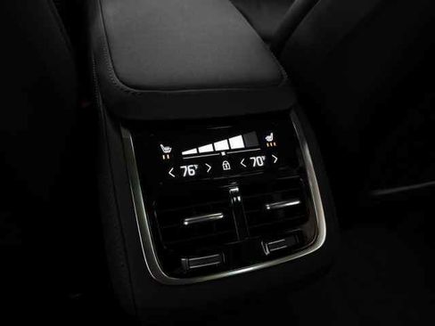 Used 2026 Volvo XC90 B6 Ultra w/ Protection Package image 36