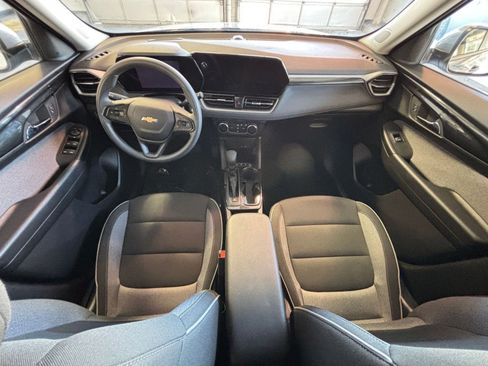 Used 2025 Chevrolet TrailBlazer LT image 31