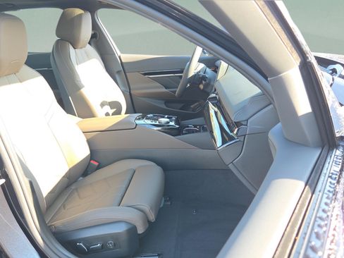 New 2026 BMW 530i w/ M Sport Package RWD image 19